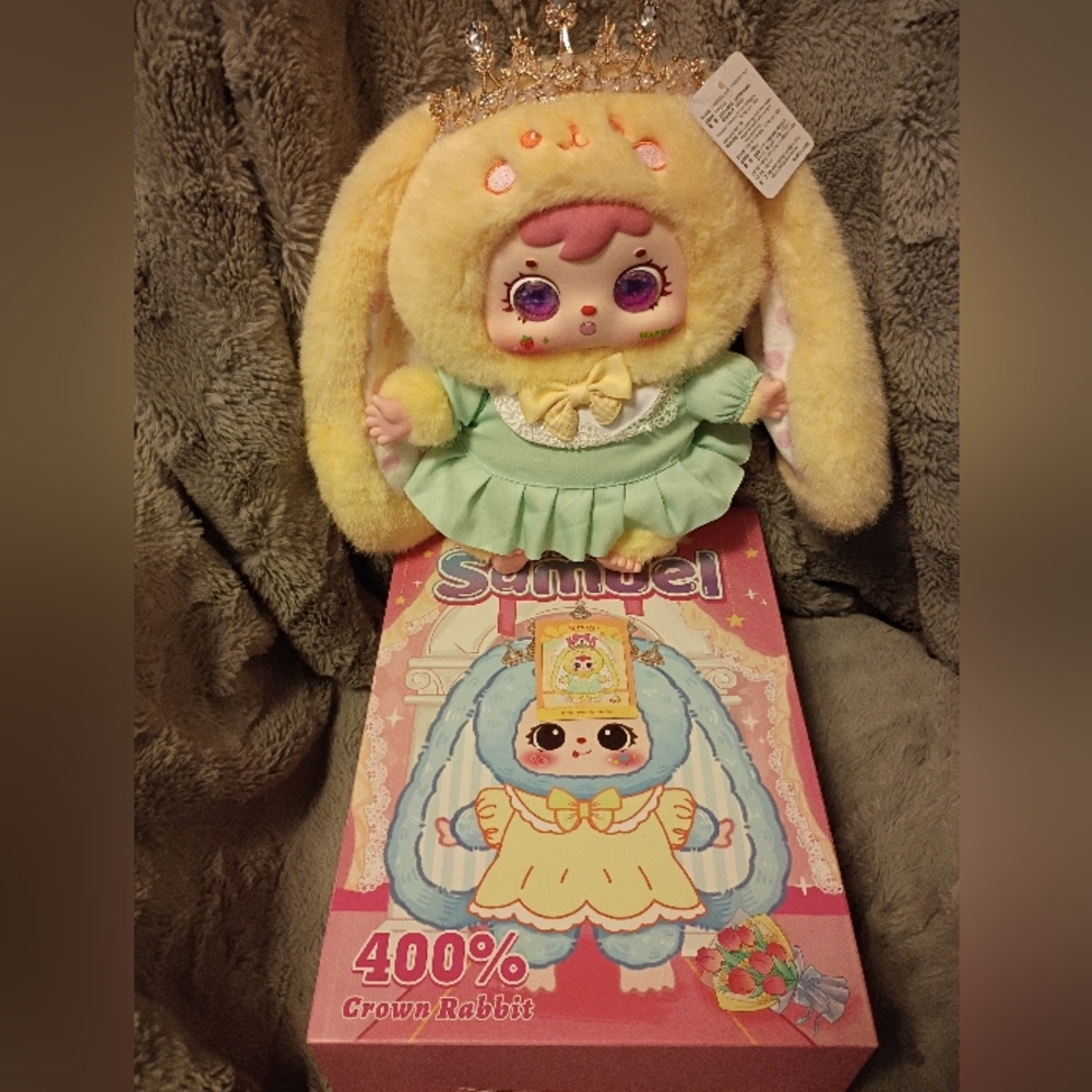 Samuel 400% Crown Rabbit Plush Doll in Yellow and Mint - Confirmed